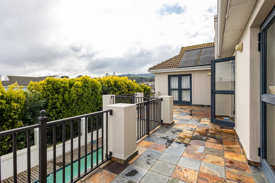 4 Bedroom Property for Sale in Zevenwacht Country Estate Western Cape